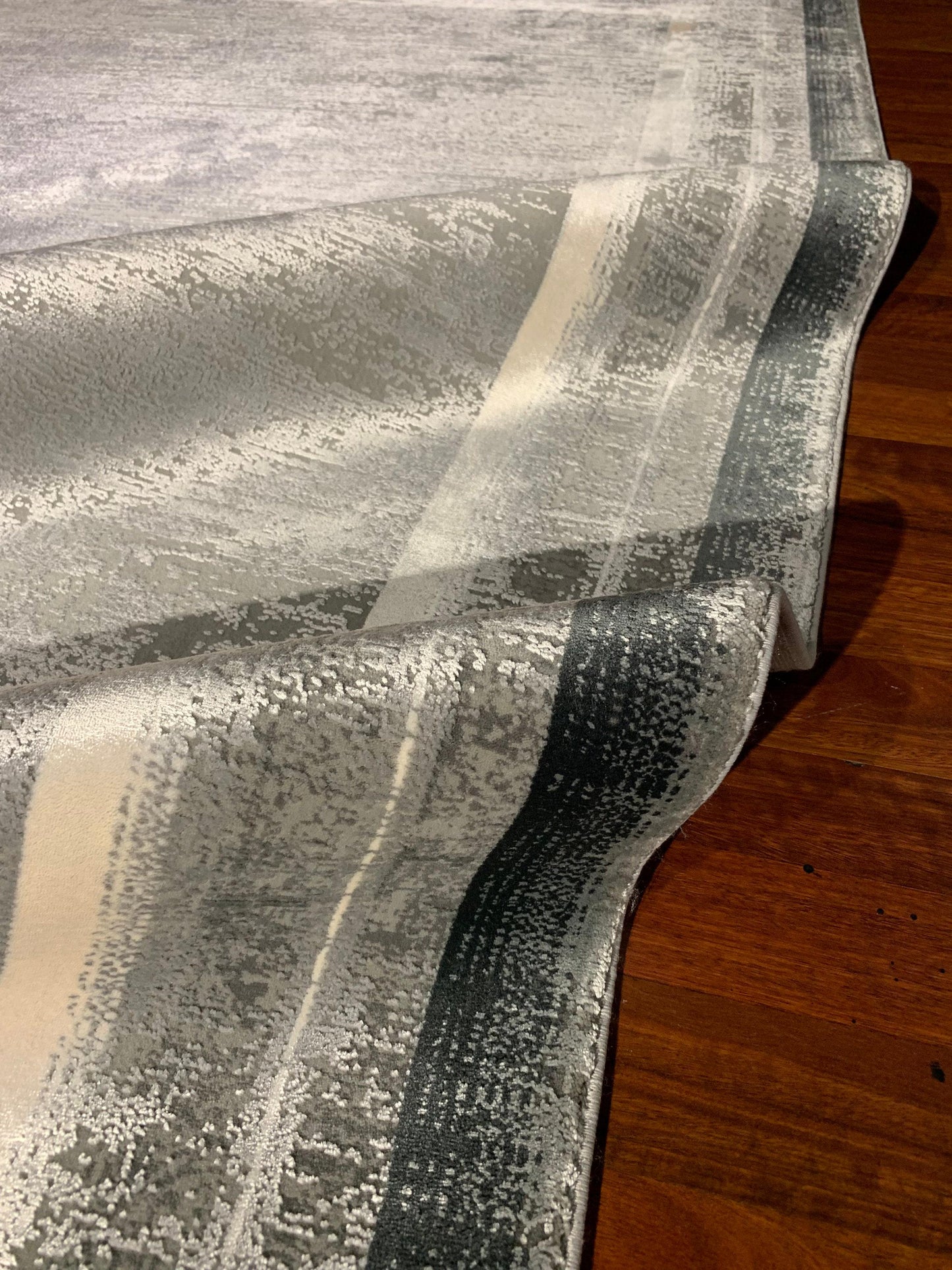 5x8 Gray Modern Area Rug, Acrylic Viscose Living Room Carpet, Contemporary Turkish Style Rug with Fringe