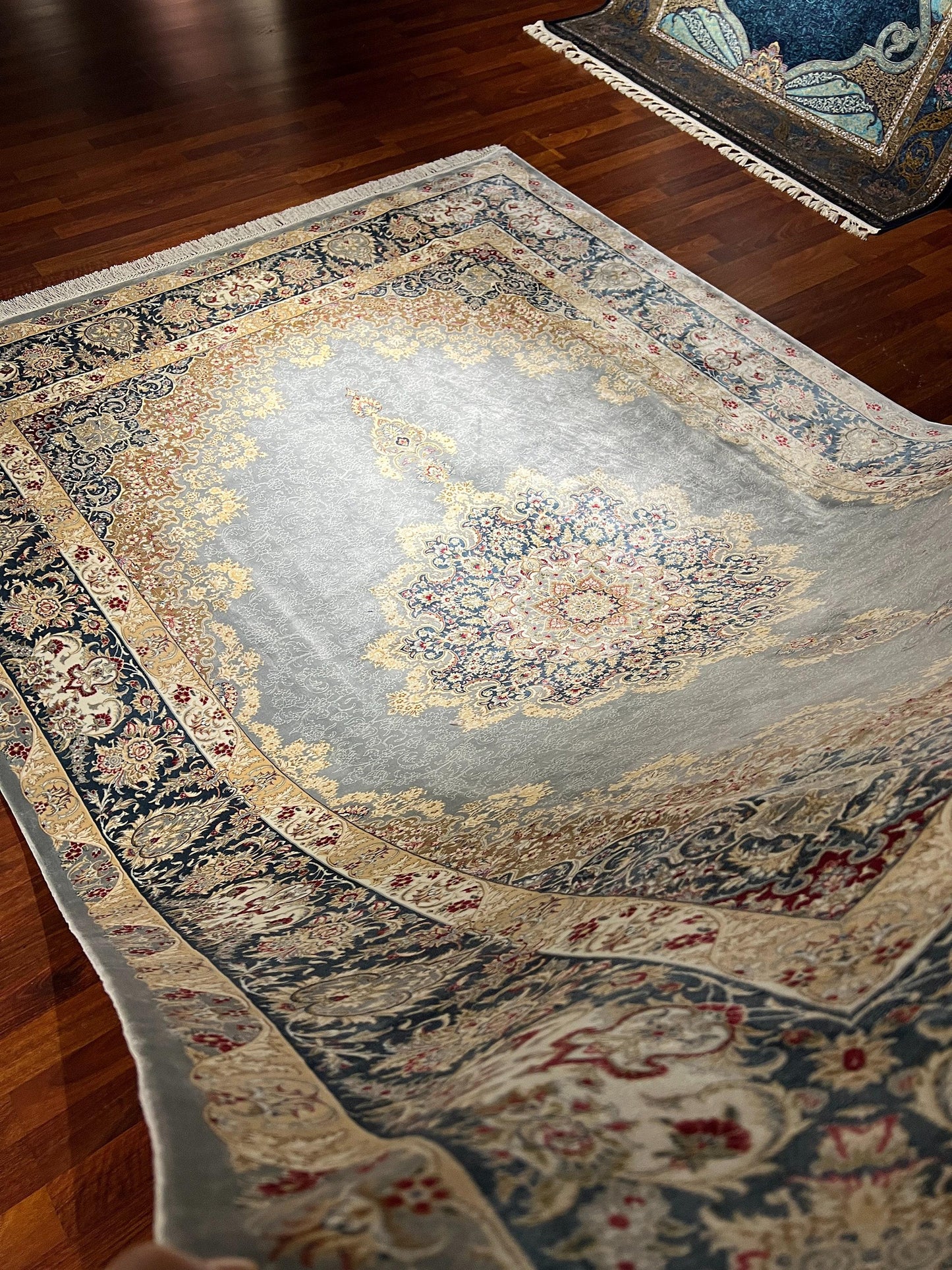 7x10 ft Cream Blue Silk Rug, Elegant Medallion Luxury Area Rug, Classic Living Room Carpet