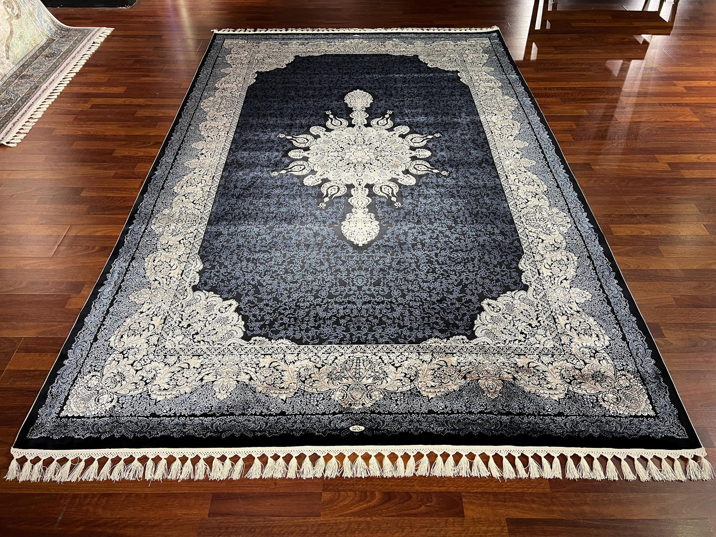 7x10 Black Silk Rug, Luxury Medallion Area Rug, Elegant Dark Classic Carpet, Premium Soft Living Room Rug