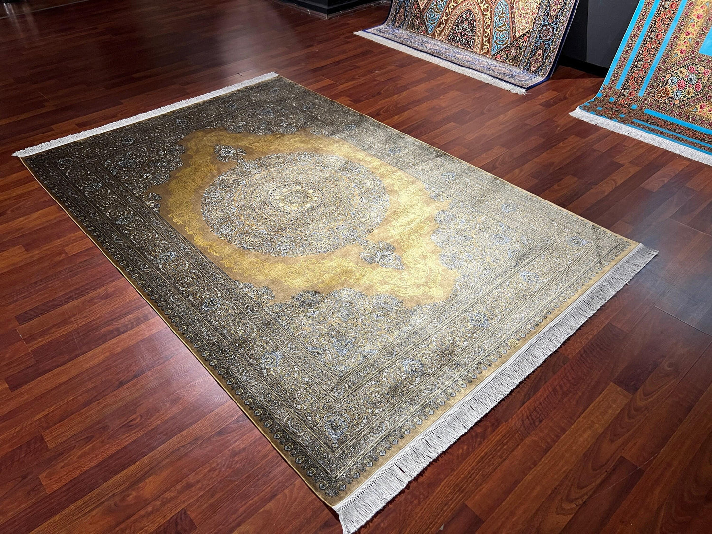 5x8 Gold Medallion Silk Rug, 100% Bamboo Silk Area Rug, Luxury Living Room Carpet