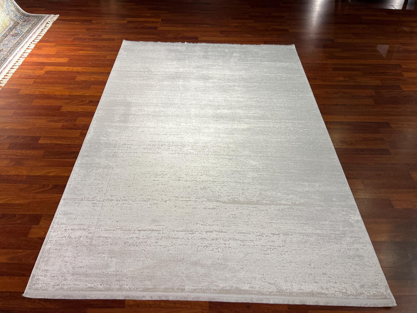 5x8 ft Minimalist Gray Modern Rug Contemporary Acrylic Viscose Area Rug Elegant Living Room Decor