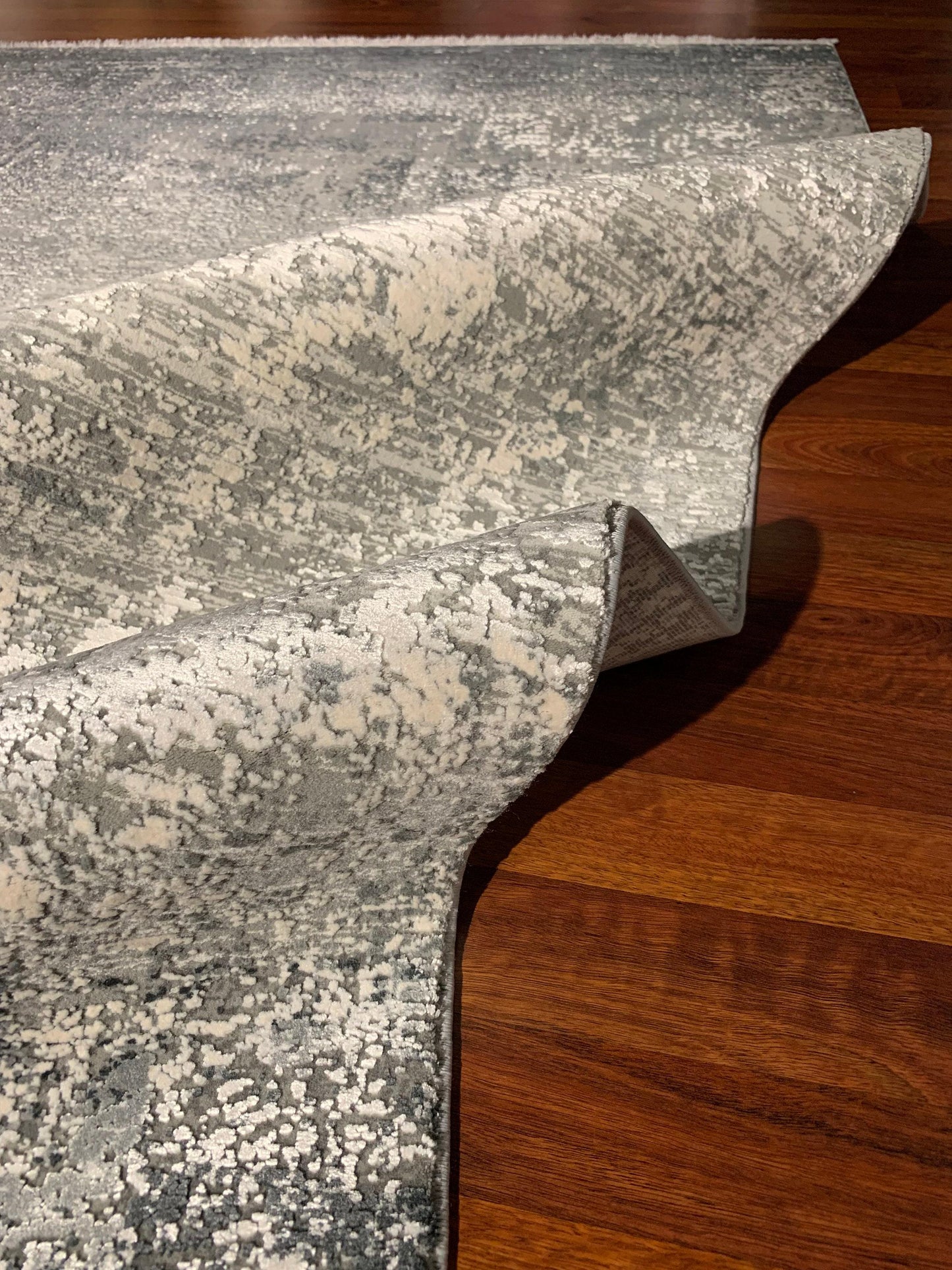 5x8 Gray Area Rug, Modern Living Room Carpet, Abstract Acrylic Viscose Rug for Home or Office