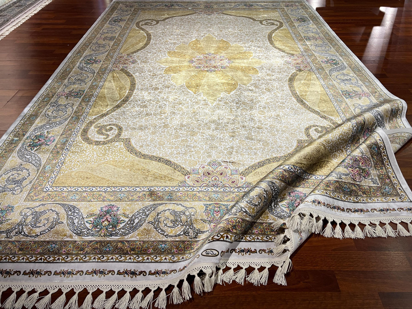6x9 ft Gold Silk Rug Luxury Floral Medallion Area Rug Elegant Classic Living Room Carpet Decor