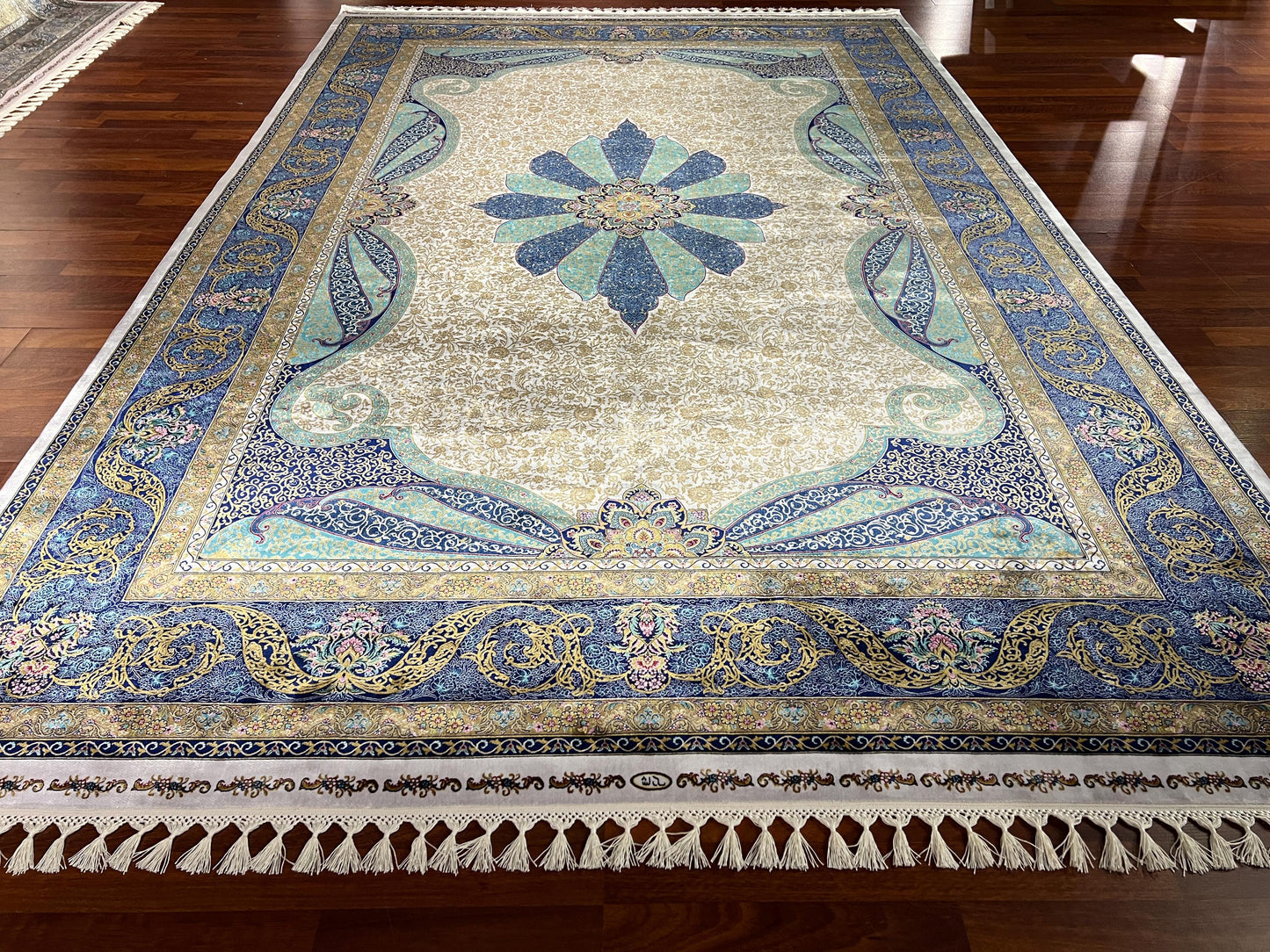 6x9 ft Blue Silk Rug Luxury Floral Medallion Area Rug Elegant Classic Living Room Carpet Decor