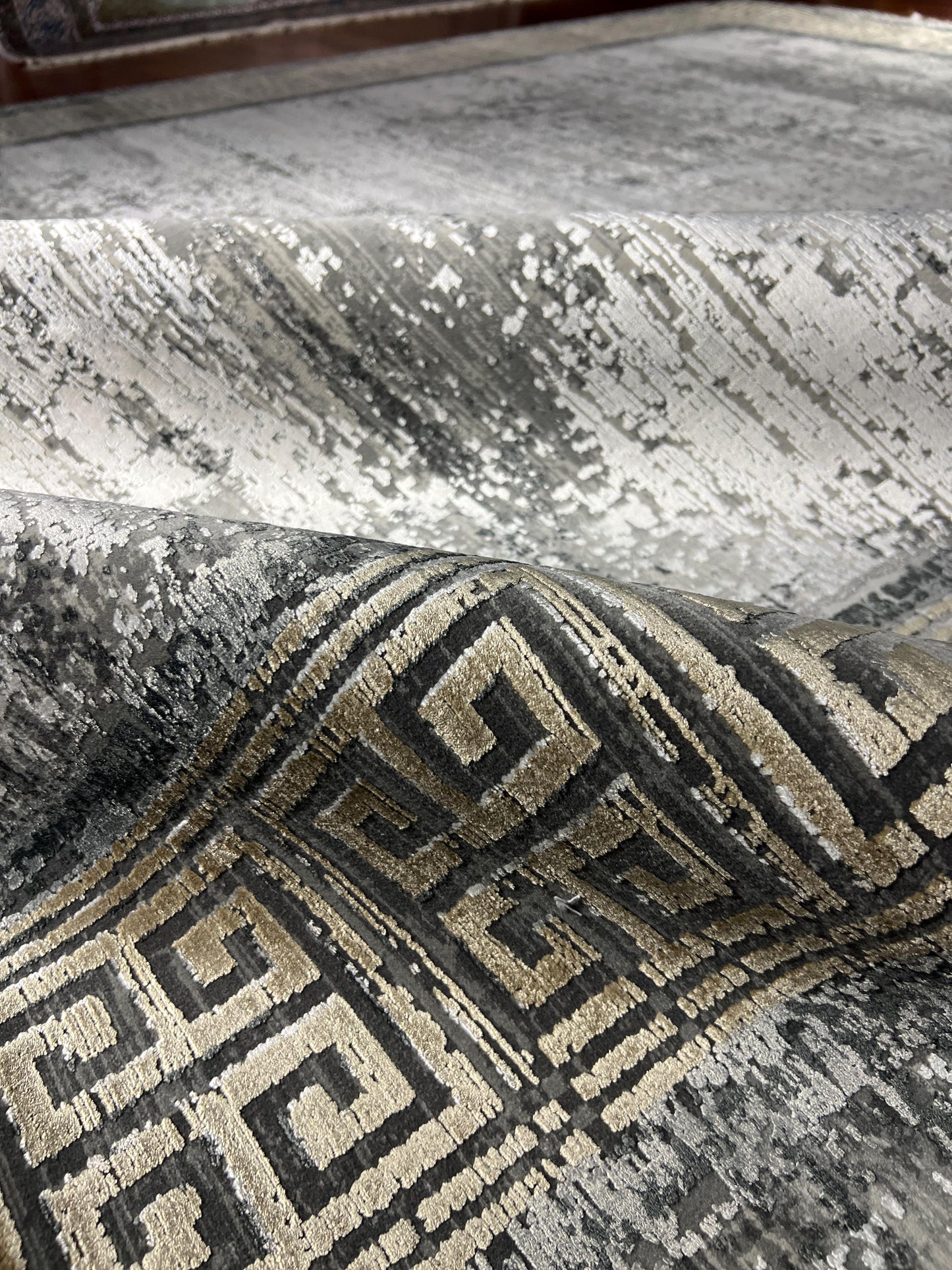8x11 ft Gray Gold Acrylic Rug, Modern Large Area Rug, Minimalist Living Room Rug, Soft Neutral Decorative Carpet