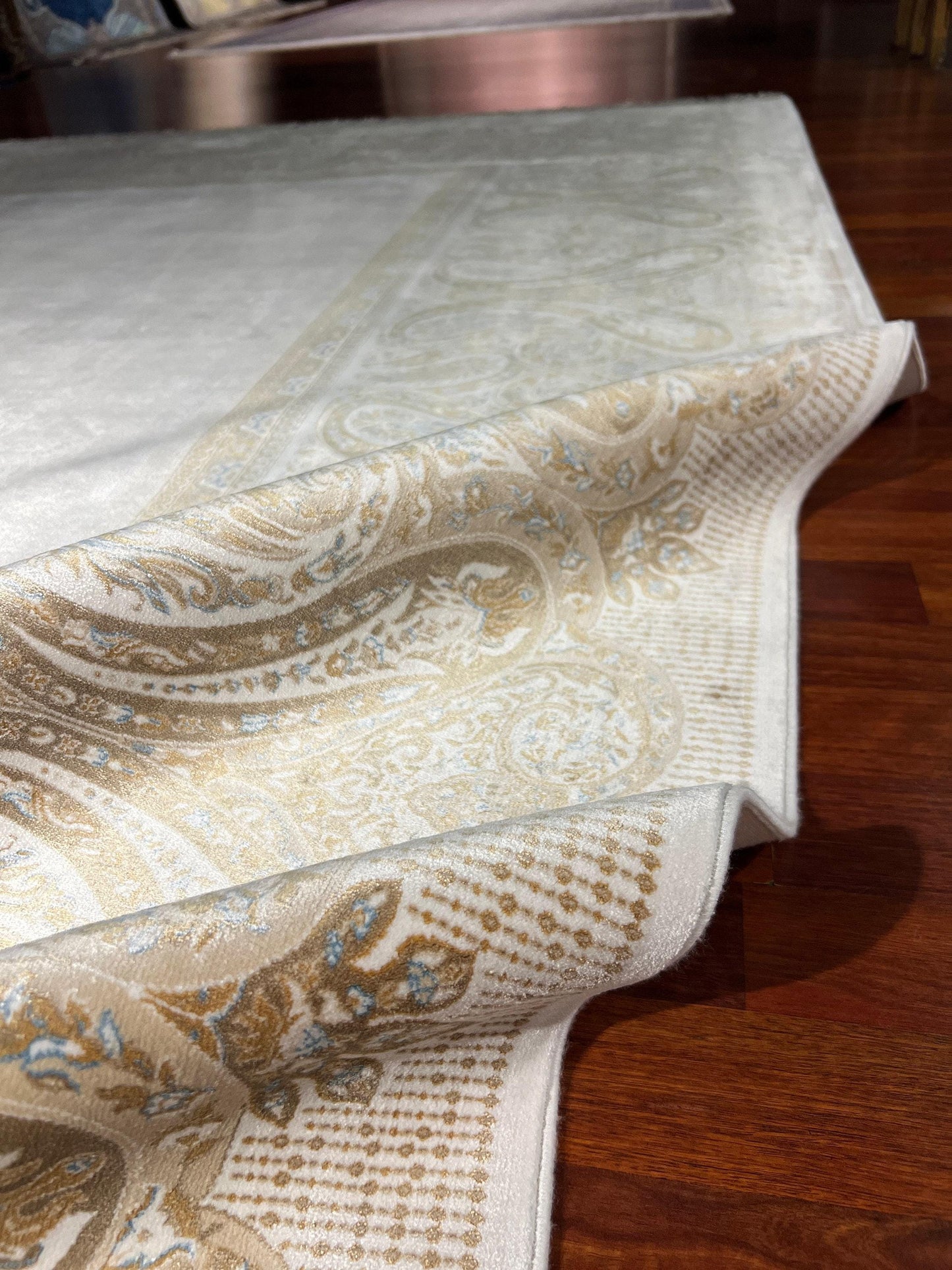 7x10 ft Beige Silk Rug, Minimal Luxury Neutral Area Rug, Elegant Living Room Carpet