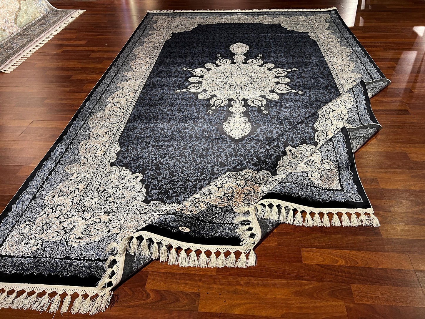 7x10 Black Silk Rug, Luxury Medallion Area Rug, Elegant Dark Classic Carpet, Premium Soft Living Room Rug