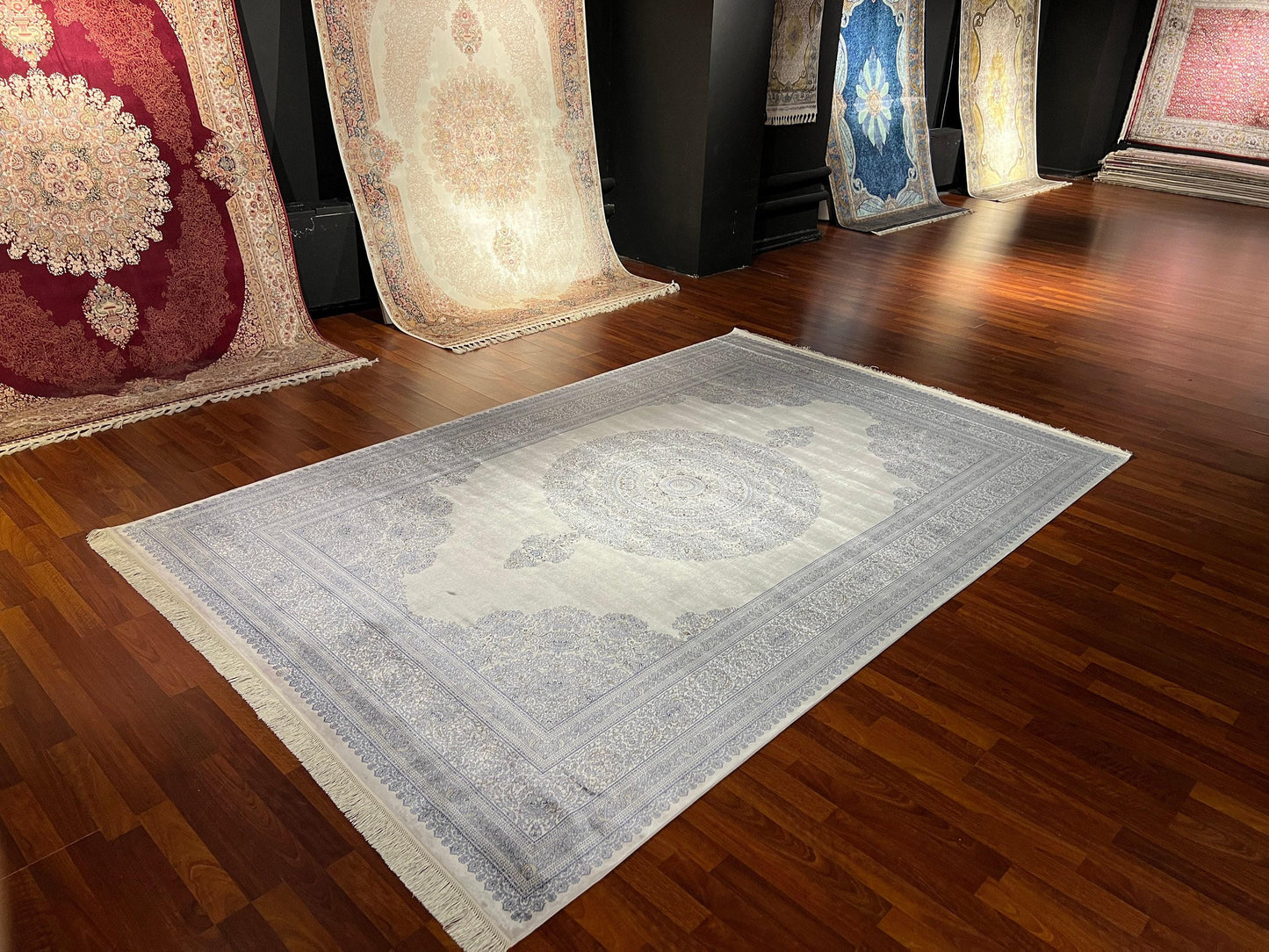 7x10 ft Light Gray Silk Rug, Soft Medallion Luxury Area Rug, Elegant Neutral Living Room Carpet