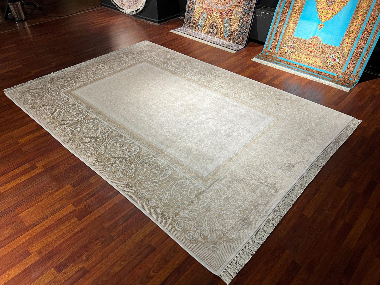 7x10 ft Beige Silk Rug, Minimal Luxury Neutral Area Rug, Elegant Living Room Carpet