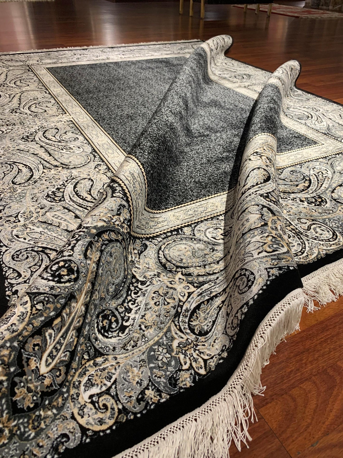 5x8 Silk Rug, Black Paisley Border, Turkish Oriental Carpet, Luxury Living Room Rug