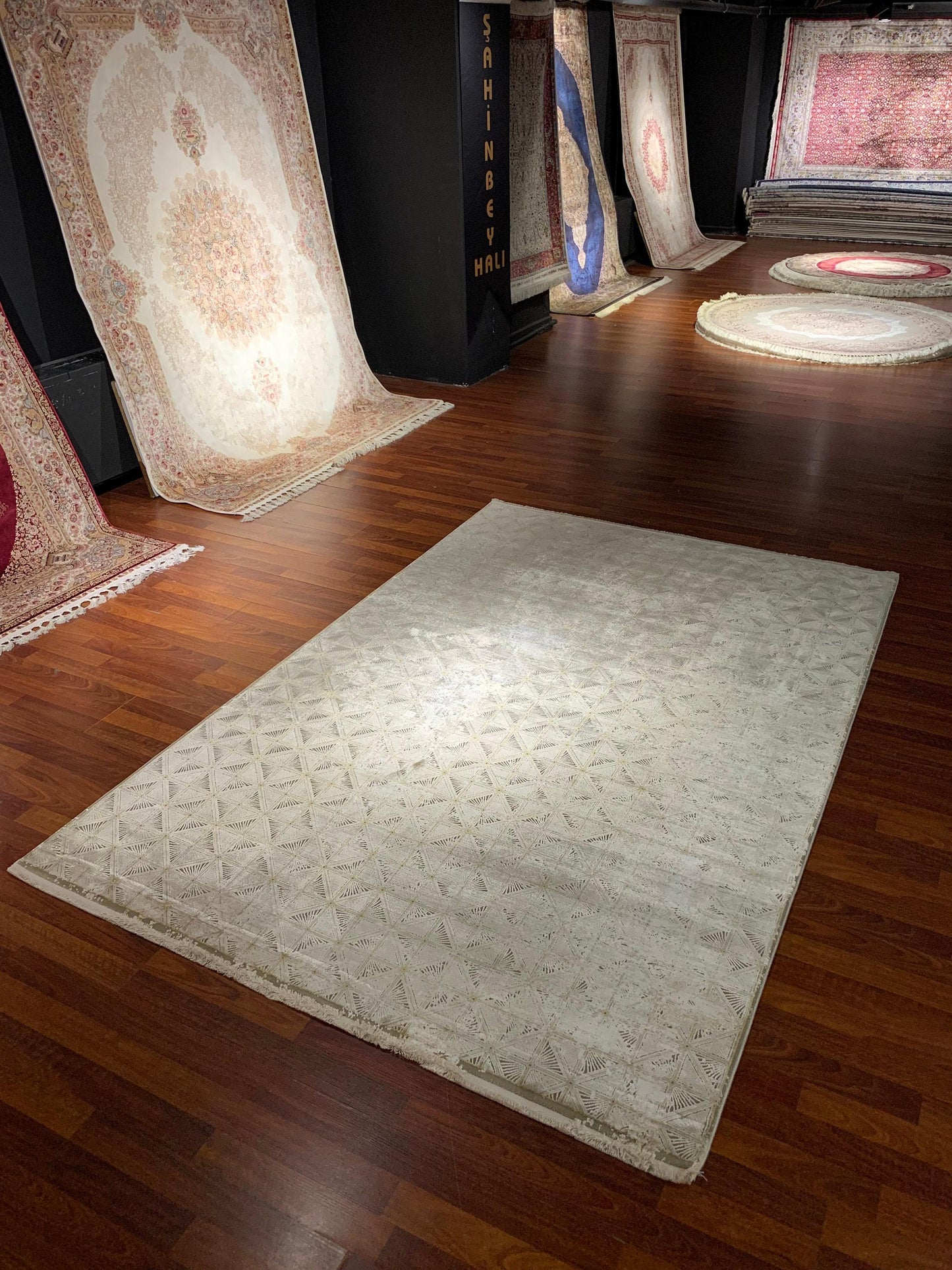 5x8 Modern Rug, Beige Gold Border, Bamboo Acrylic Carpet, Kitchen Dining Room Decor