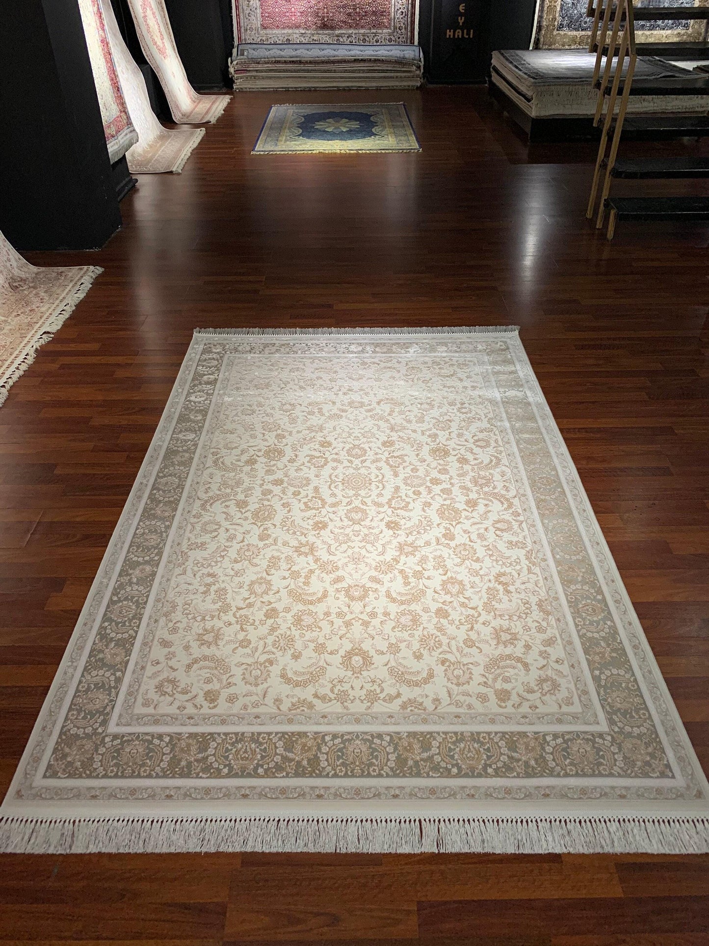 5x8 Bamboo Rug, Ivory Beige Floral, Classic Border, Luxury Living Room Area Rug