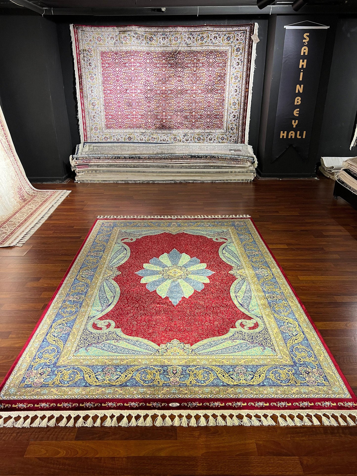 4x6 Blue Medallion Silk Runner Rug, Hallway Rug, Bedroom Runner, Turkish Silk Rug, Luxury Floral Rug, Entryway Decor