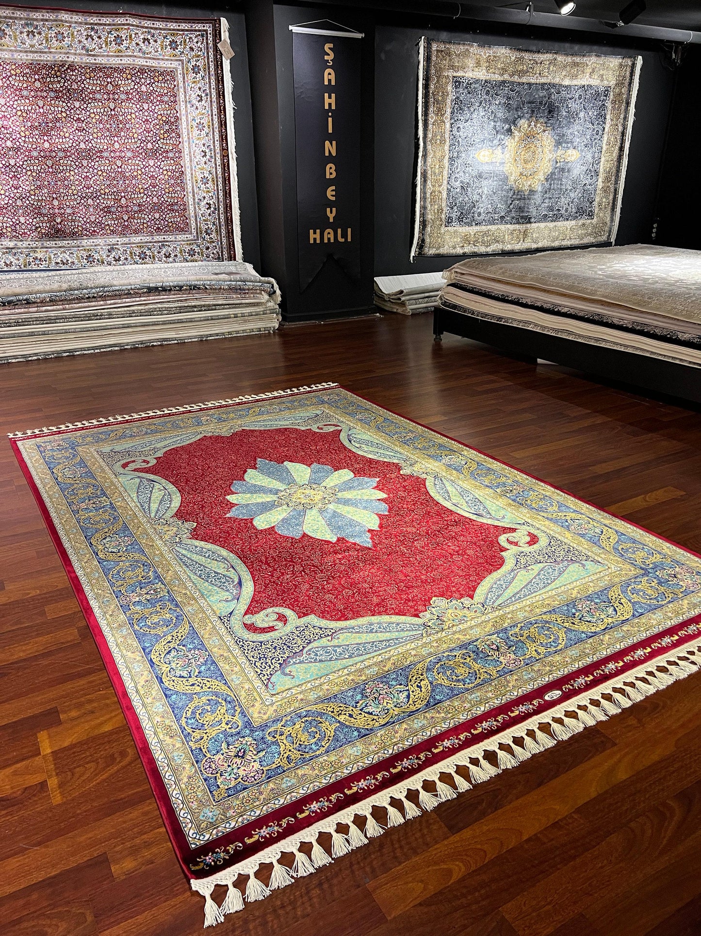 4x6 Blue Medallion Silk Runner Rug, Hallway Rug, Bedroom Runner, Turkish Silk Rug, Luxury Floral Rug, Entryway Decor