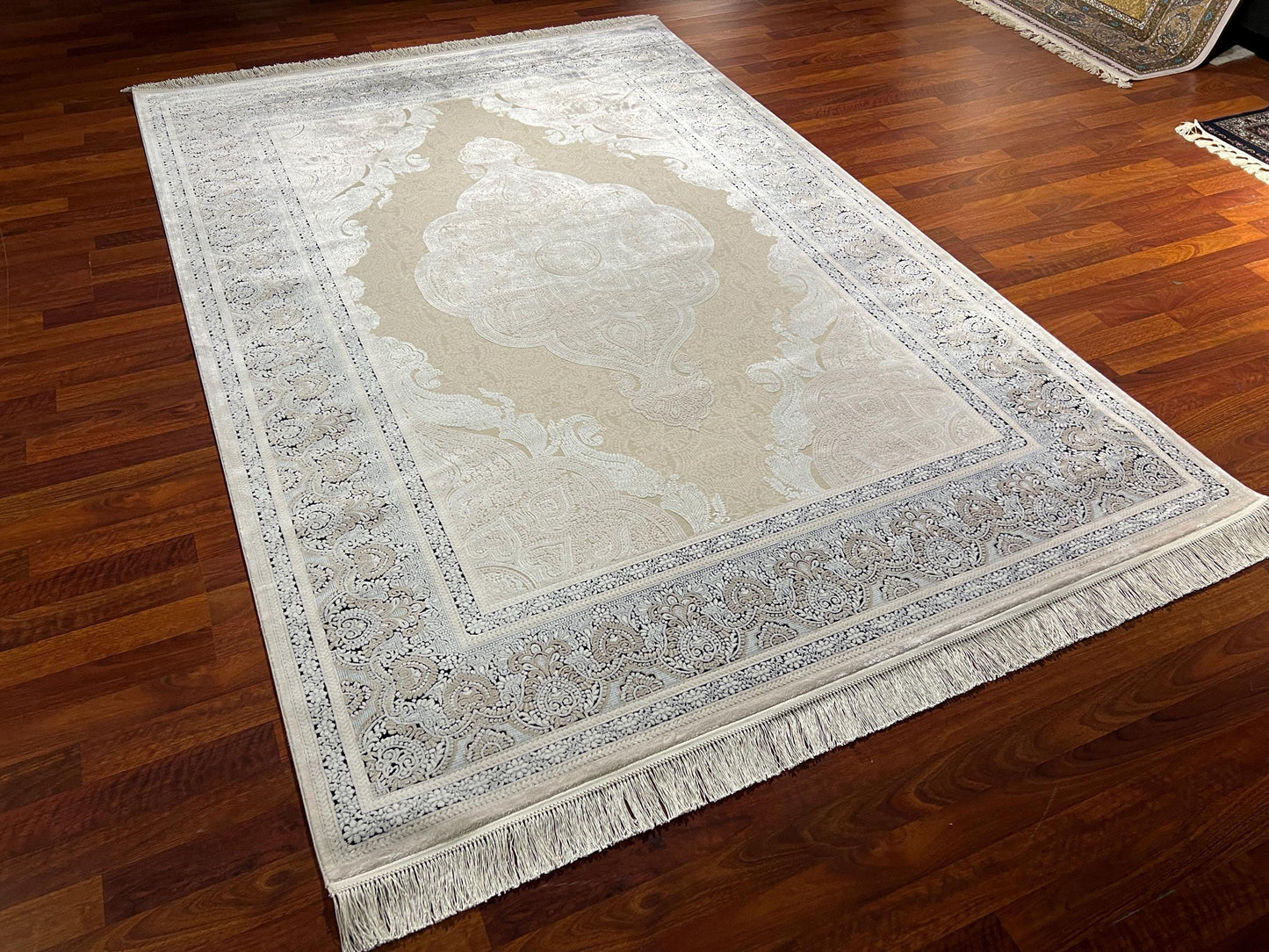 5x8 White Blue Bamboo Rug, Classic Palace Area Rug, Luxury Living Room Carpet, Elegant Home Decor Rug