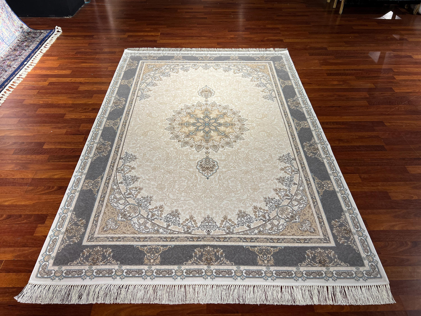 5x8 Gray Cream Turkish Modal Silk Rug, Floral Medallion Area Rug, Luxury Living Room Carpet, Elegant Home Decor Rug