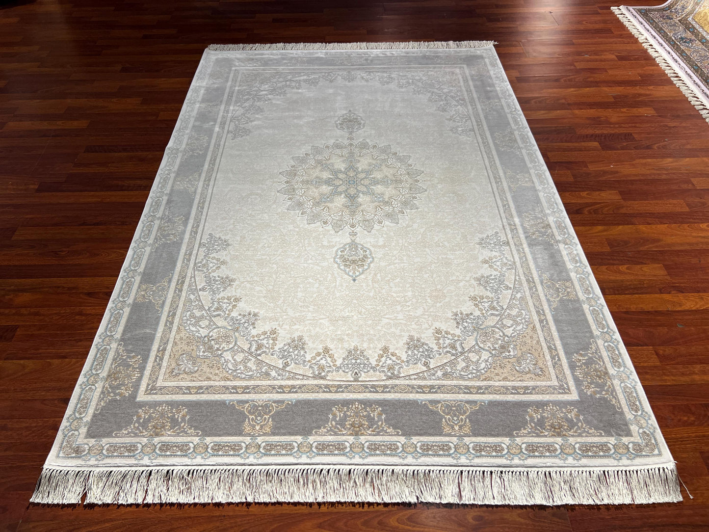 5x8 Gray Cream Turkish Modal Silk Rug, Floral Medallion Area Rug, Luxury Living Room Carpet, Elegant Home Decor Rug