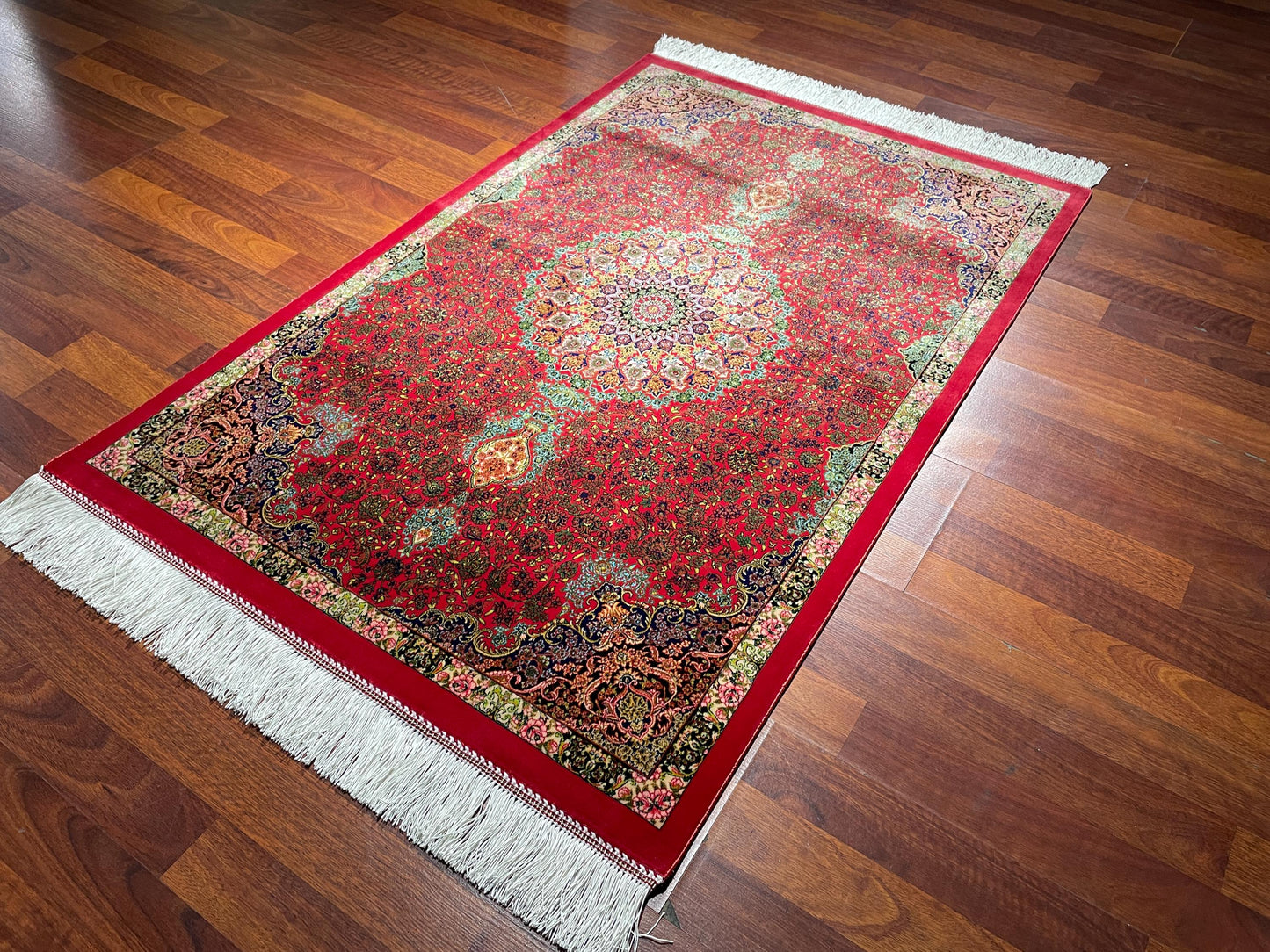 2.62x3.94 ft Red Modal Silk Rug, 170 Combs Floral Medallion Rug, Decorative Mini Area Rug, Luxury Gift Rug