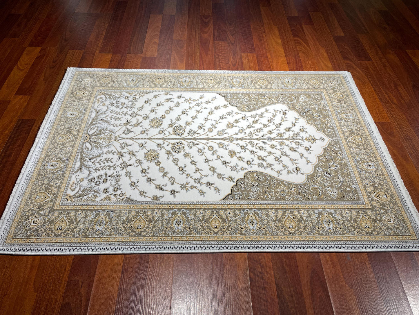 2.62x4.10 ft Cream Gold Bamboo Acrylic Sajjadah Prayer Rug, 100 Combs Islamic Prayer Mat, Elegant Muslim Gift Rug