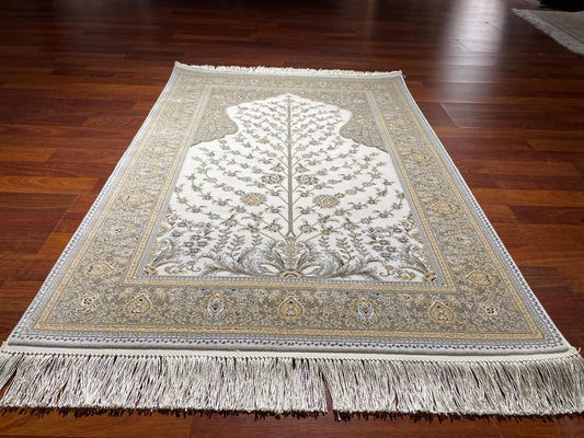 2.62x4.10 ft Fringed Cream Beige Bamboo Acrylic Sajjadah Prayer Rug, 100 Combs Elegant Islamic Prayer Mat