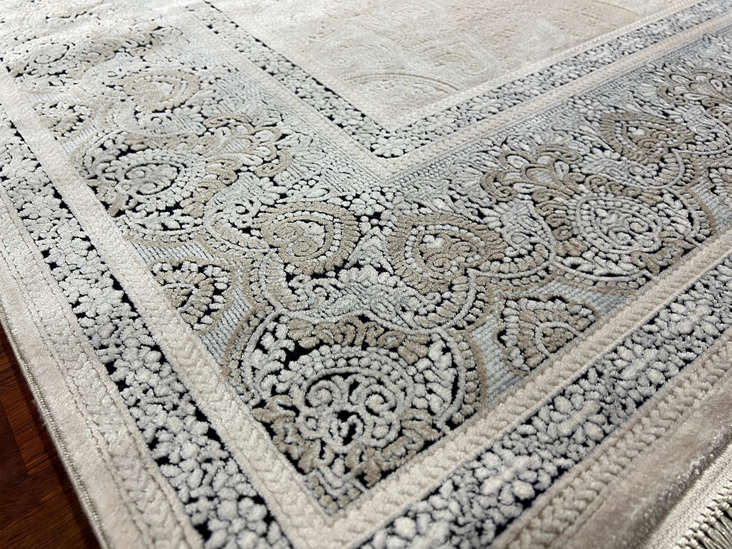 5x8 White Blue Bamboo Rug, Classic Palace Area Rug, Luxury Living Room Carpet, Elegant Home Decor Rug