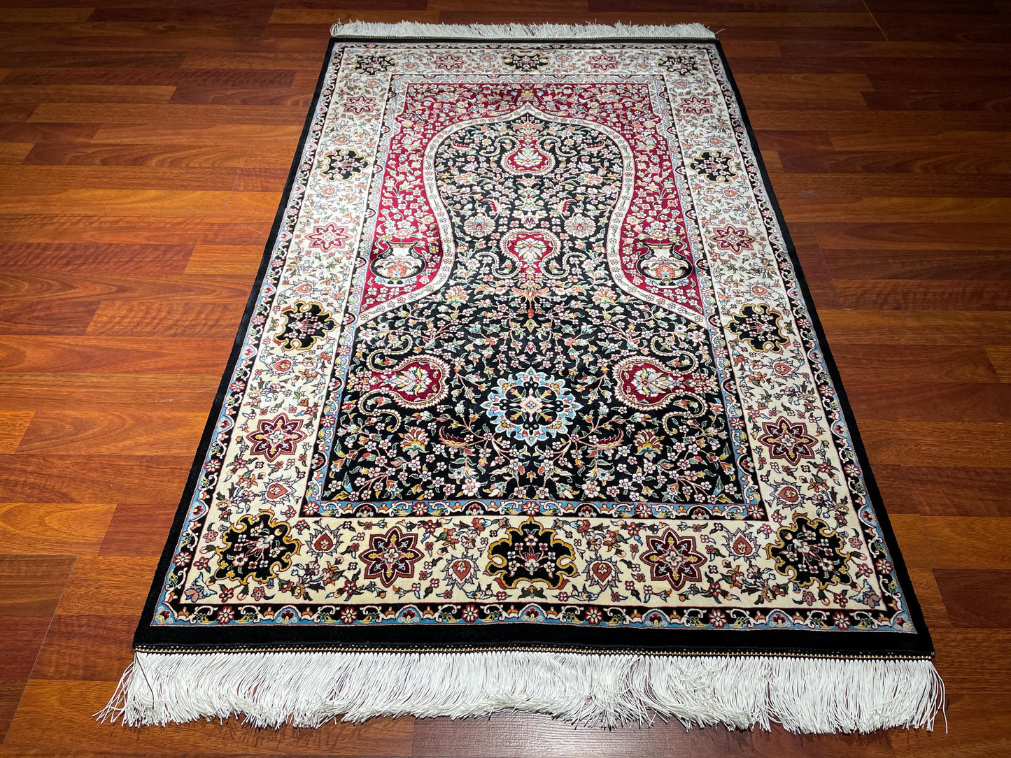 Modal Silk Sajjadeh Prayer Rug, Classic Islamic Prayer Mat, Floral Mihrab Rug, Luxury Muslim Gift Rug