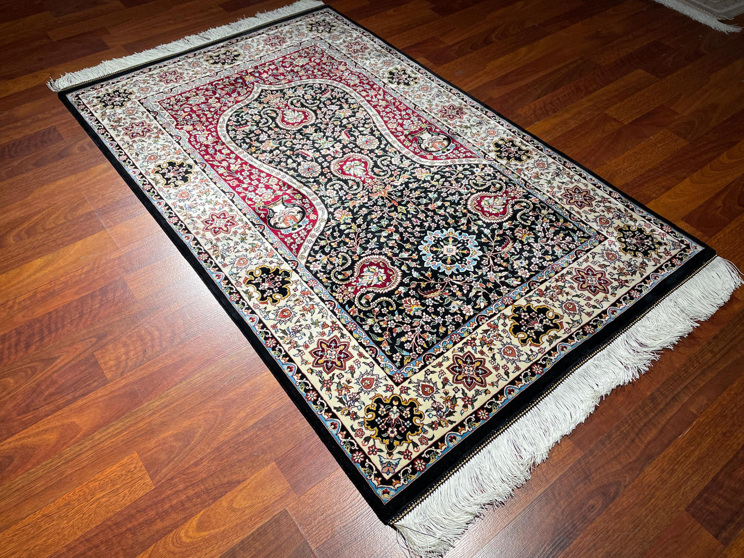Modal Silk Sajjadeh Prayer Rug, Classic Islamic Prayer Mat, Floral Mihrab Rug, Luxury Muslim Gift Rug