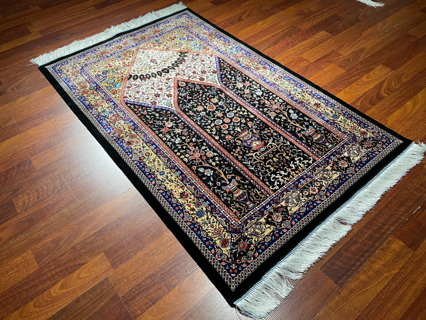 Black Modal Silk Sajjadah Prayer Rug, 120 Combs Floral Mihrab Rug, Luxury Islamic Prayer Mat, Muslim Gift Rug