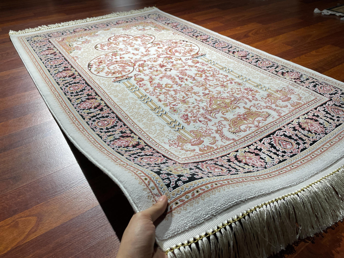 2.62x4.10 ft Fringed Cream Rose Bamboo Acrylic Sajjadah Prayer Rug, 100 Combs Floral Mihrab Islamic Prayer Mat